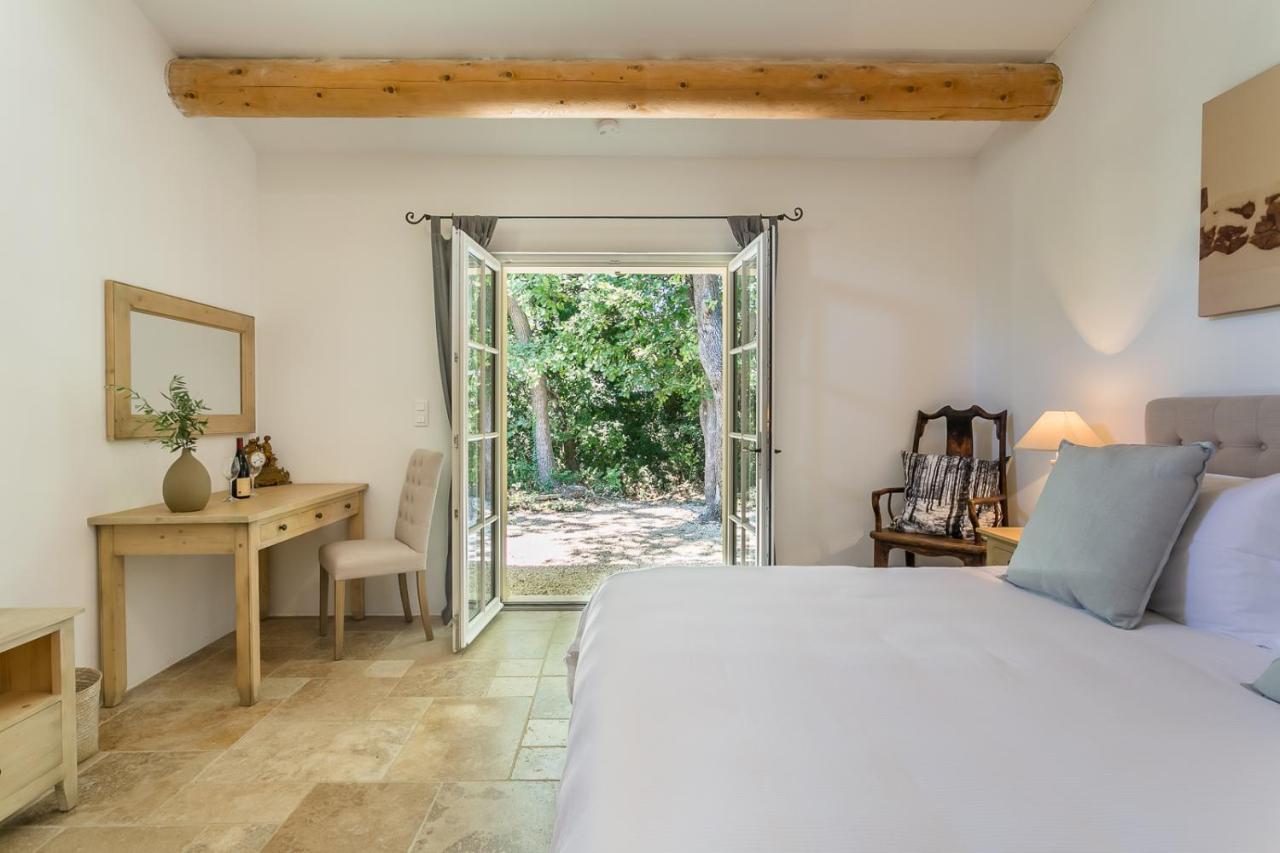 Bed and Breakfast Domaine Les Roullets Oppède Exterior foto