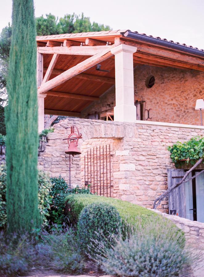 Bed and Breakfast Domaine Les Roullets Oppède Exterior foto